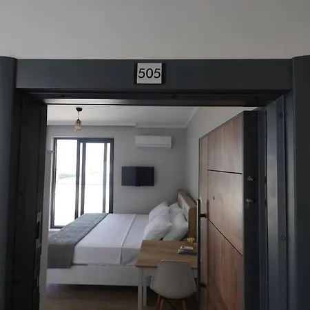 Royal Homes 505