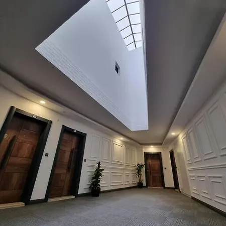 Royal Homes 505 Отель Анталья